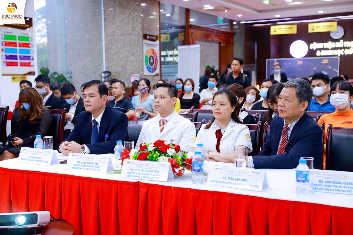 Các vị đại biểu Bệnh viện Đức Phúc tham dự chương trình