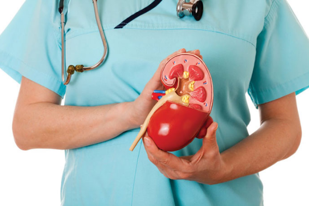 Hãy điều trị sỏi thận càng sớm càng tốt, đừng chần chừ!