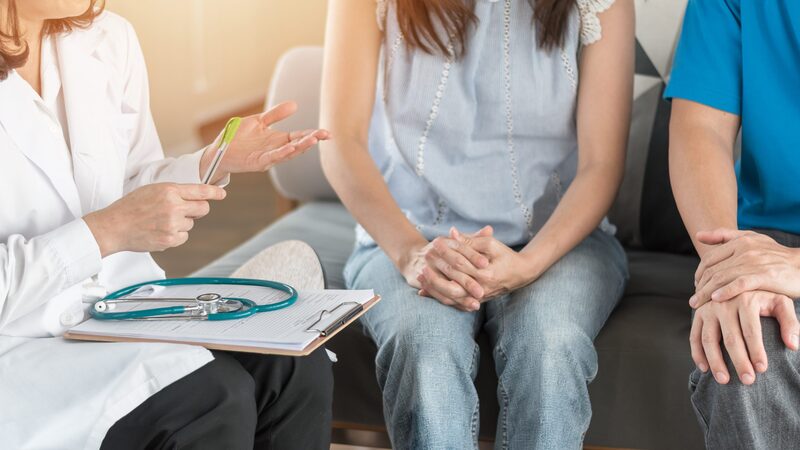 Bạn nên đến bác sĩ để được tư vấn về sinh sản khi đã cố gắng mà vẫn chưa có thai 