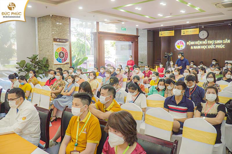 Buổi tọa đàm thu hút đông đảo khách hàng tham dự