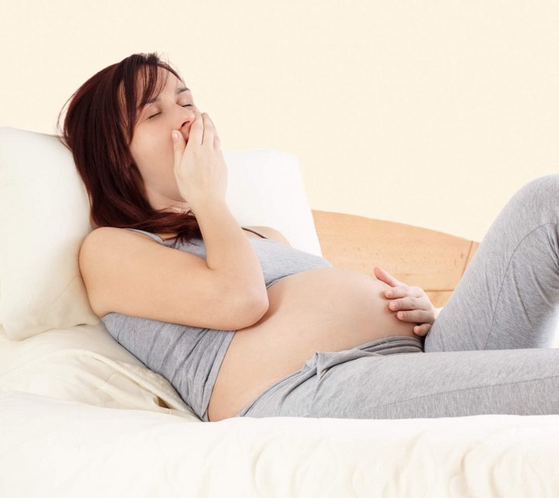 Nhiều bà bầu gặp phải tình trạng mất ngủ khi mang thai