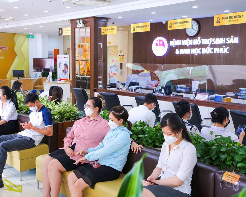 Sau những ngày tháng phải tạm dừng vì dịch bệnh, cuộc hành trình đi "tìm con" của nhiều cặp vợ chồng hiếm muộn lại tiếp tục.