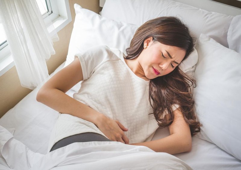 Đau bất thường vùng bụng là dấu hiệu cho thấy cổ tử cung đang gặp vấn đề bệnh lý 