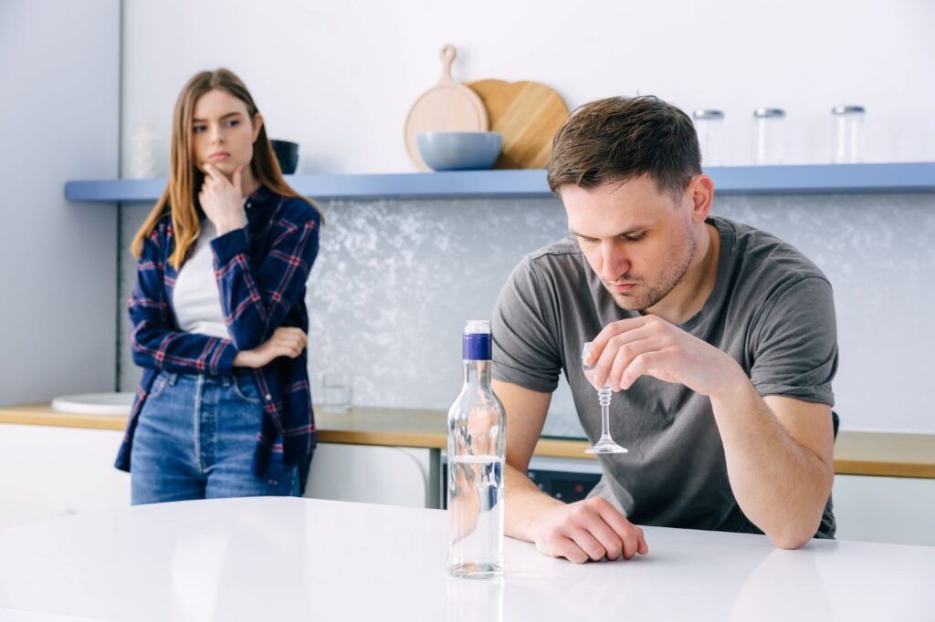 Uống quá nhiều rượu gây ảnh hưởng đến chất lượng tinh trùng