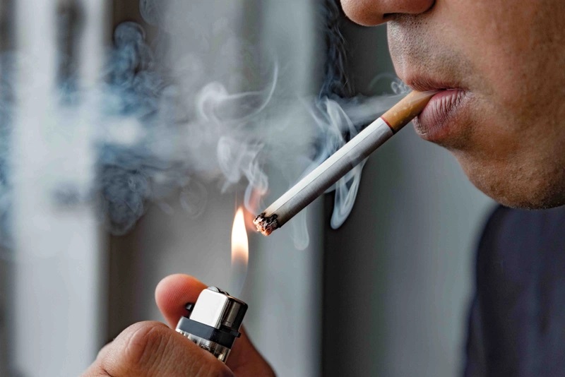 Hút thuốc lá là một trong những nguyên nhân hàng đầu gây vô sinh ở nam giới