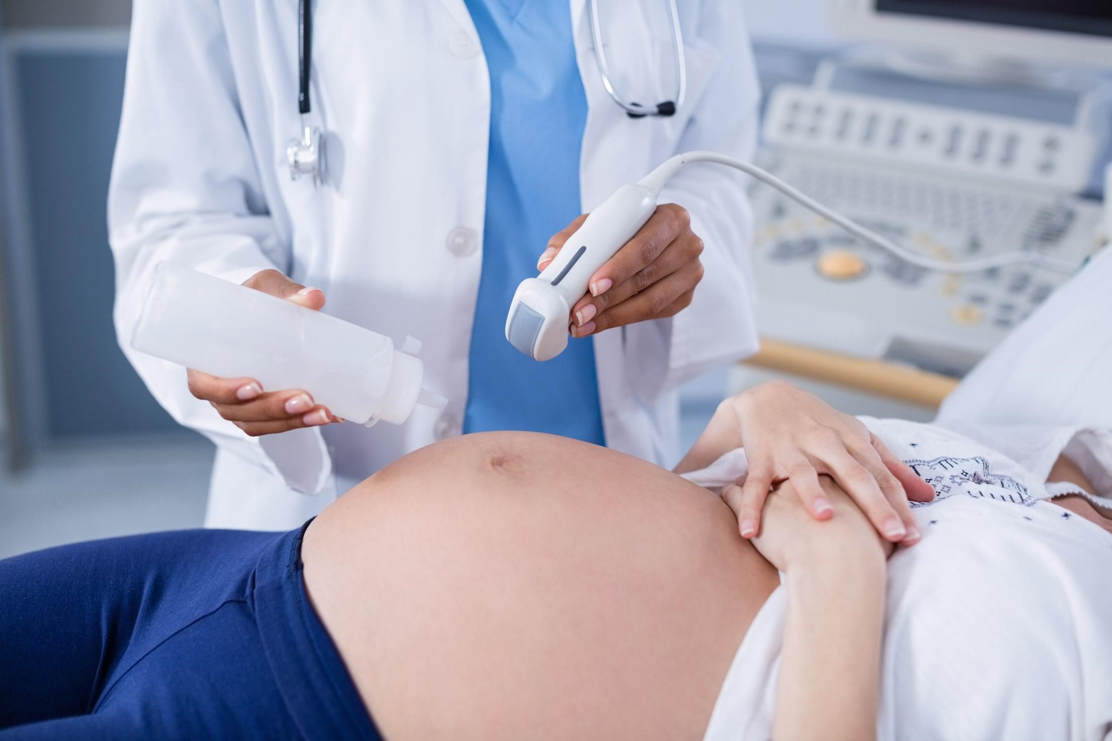 Nếu không được phát hiện và can thiệp kịp thời, tình trạng hở eo tử cung có thể dẫn đến nhiều biến chứng nghiêm trọng
