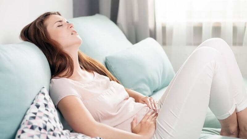 Nguyên nhân cụ thể dẫn đến tình trạng lạc nội mạc tử cung vẫn chưa được xác định rõ ràng